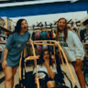 Meet your Posher, Lauryn